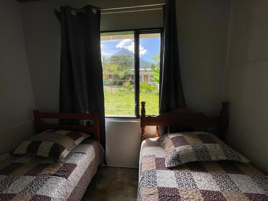 Large & Confortable Family House La Fortuna ภายนอก รูปภาพ
