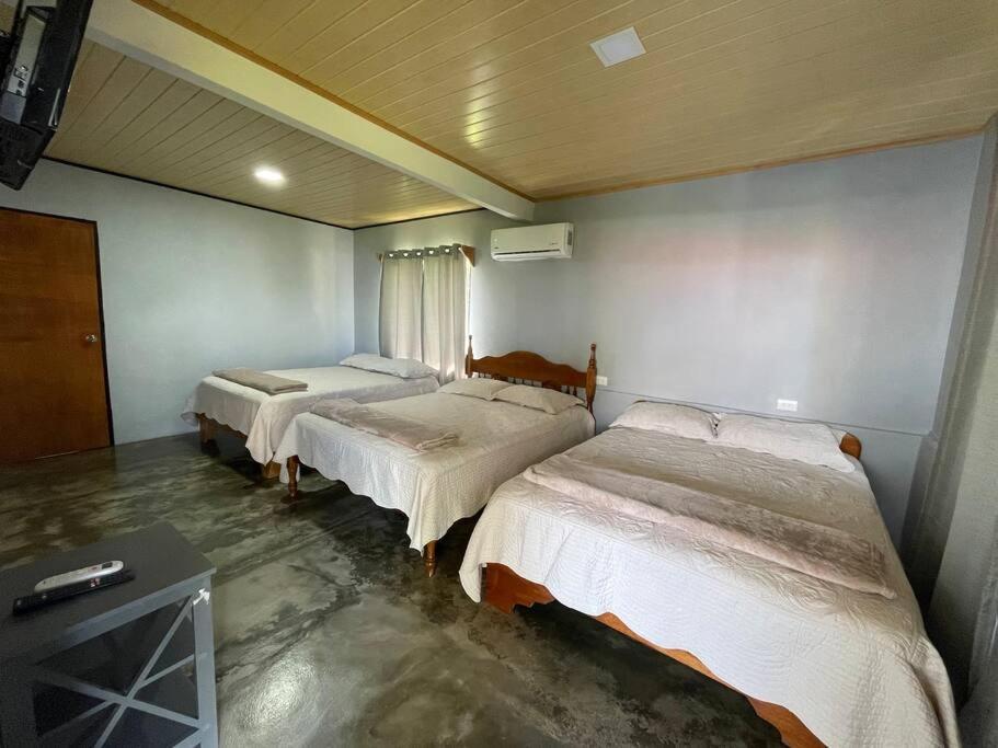 Large & Confortable Family House La Fortuna ภายนอก รูปภาพ